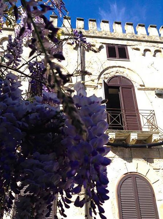 Bed and Breakfast Palazzo Sciacca Patti Exterior foto